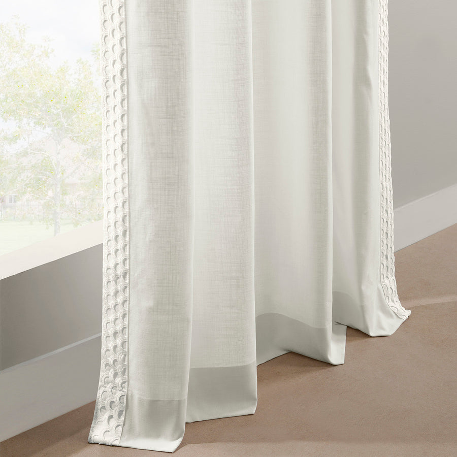 Scalloped White Bordered Modern Hampton Textured Cotton Light Filtering Curtain