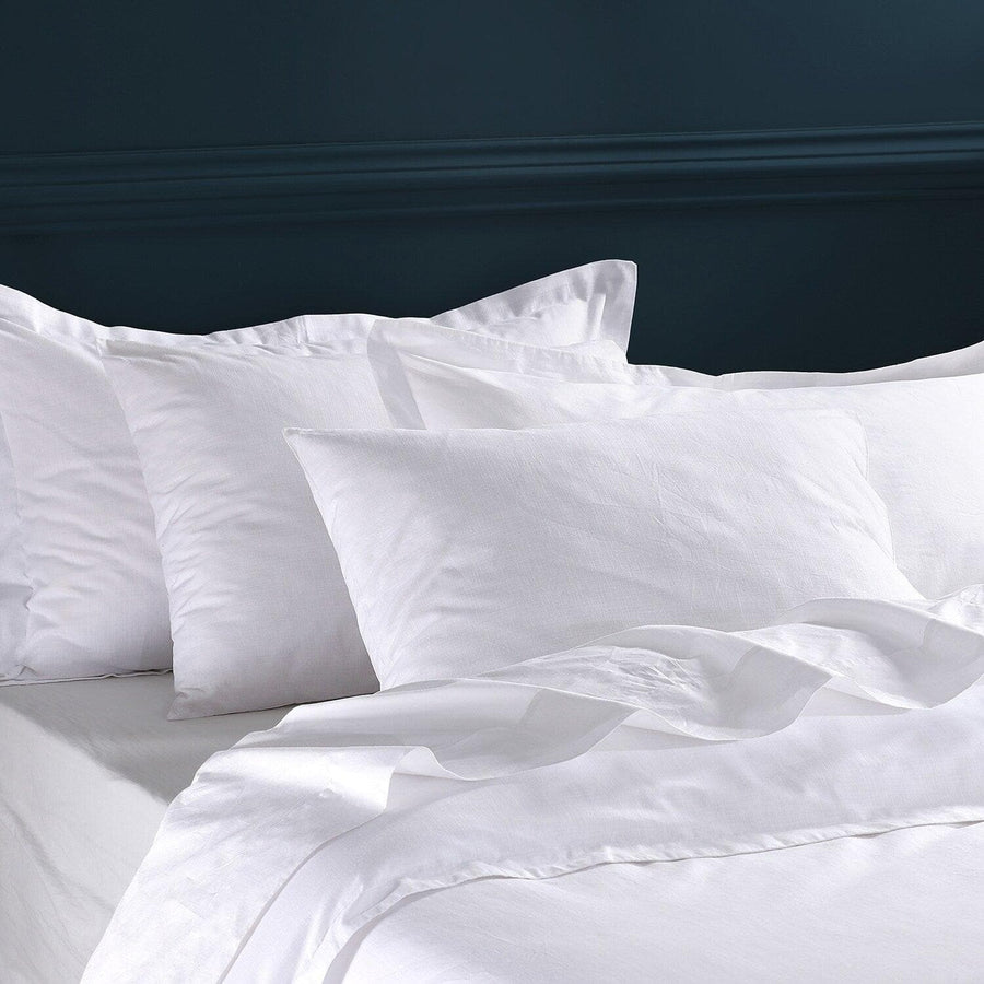 Bright White Leisure Collection Duvet & Pillow Set